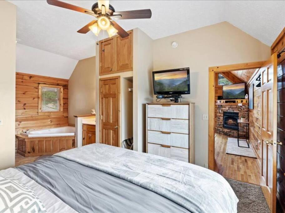 Villa Breathtaking Views Of The Smokies, 3 Mins To Gatlinburg Exterior foto